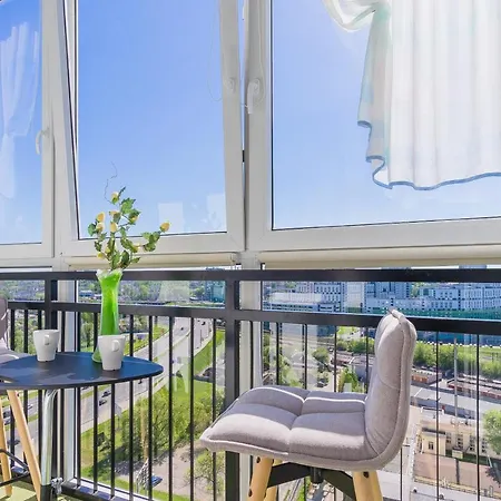 Репина, 4 *